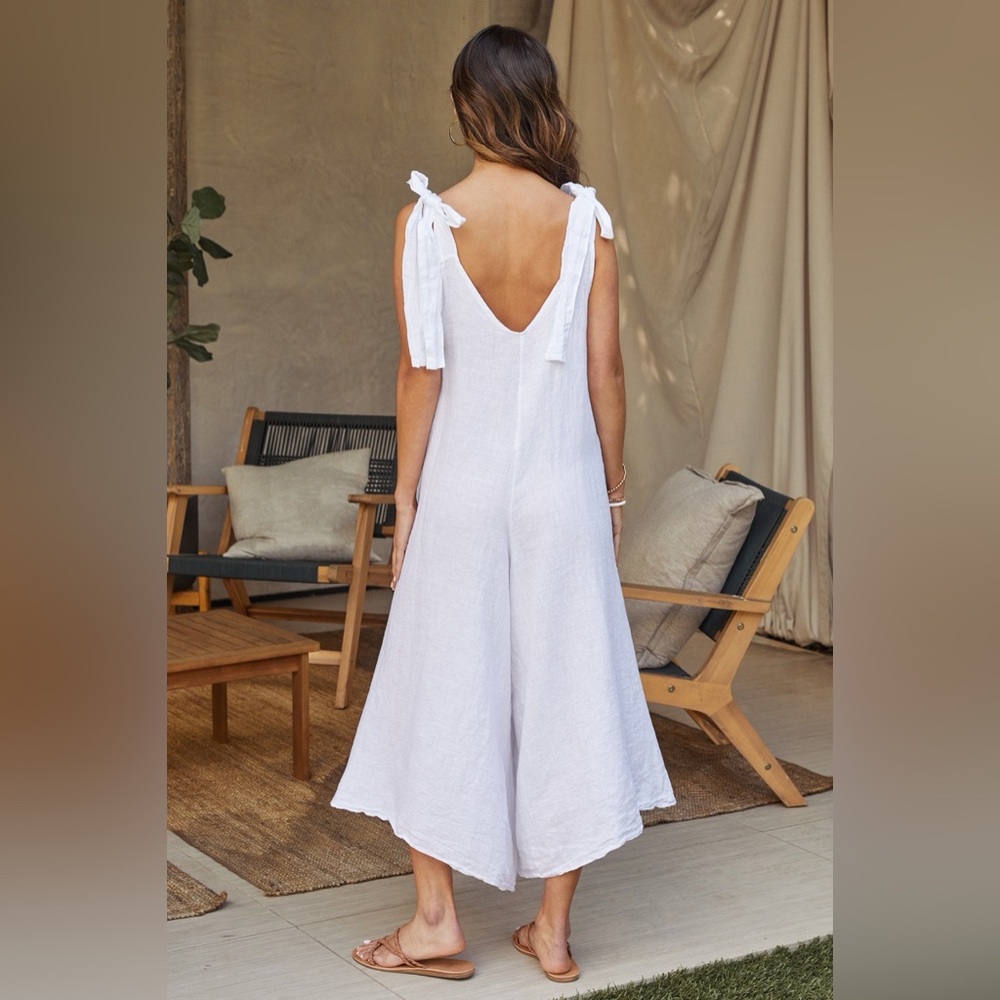 (9879/255108-SOL-WHT) TIE SHOULDER V-NECK LINEN JUMPSUIT - Picture 2 of 4